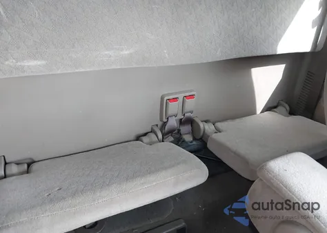 2001 Toyota Tacoma z USA, uszkodzony, nr VIN 5TEWM72NX1Z851613